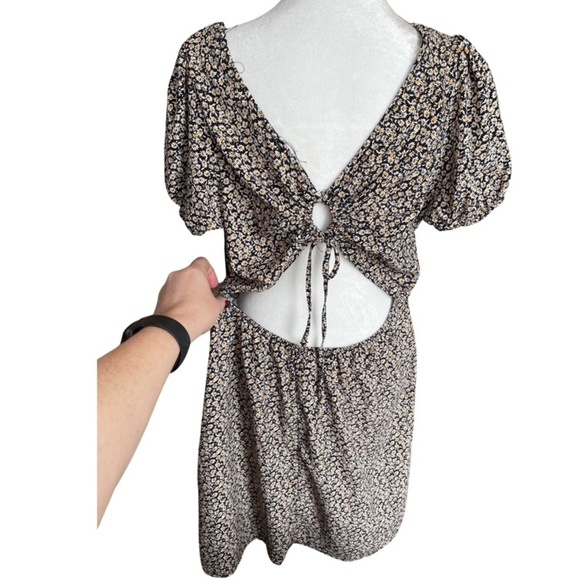 NWT Lily Rose short sleeve back cutout skater dress XL - Picture 4 of 5